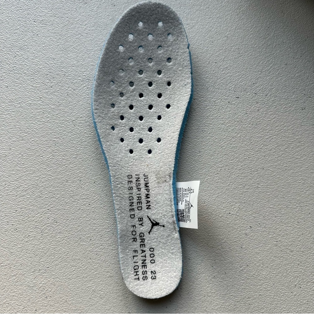 Jordan ma2 bone suede woman’s sneakers - Picture 12 of 14
